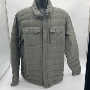 L.L. Bean Downtec water repellent puffer coat.Details: Zipper and front button.
